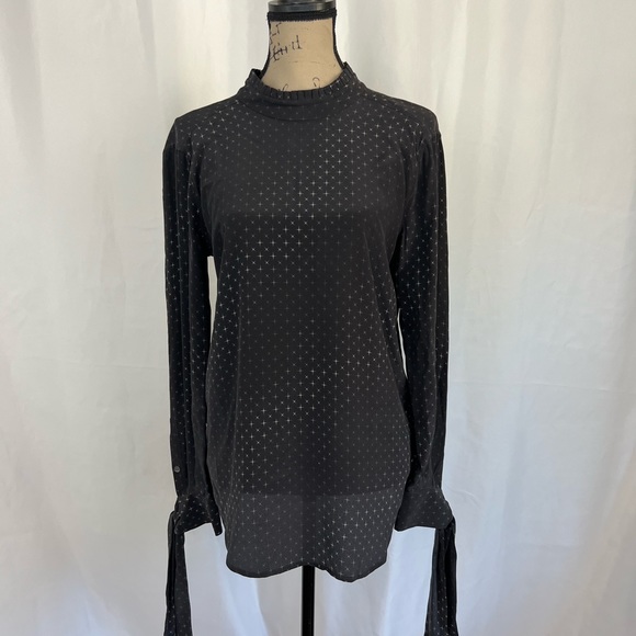 Silk Blouse *PLEASE READ DESCRIPTION* - Picture 4 of 5